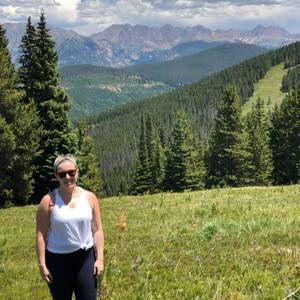 Meet your Posher, Sara